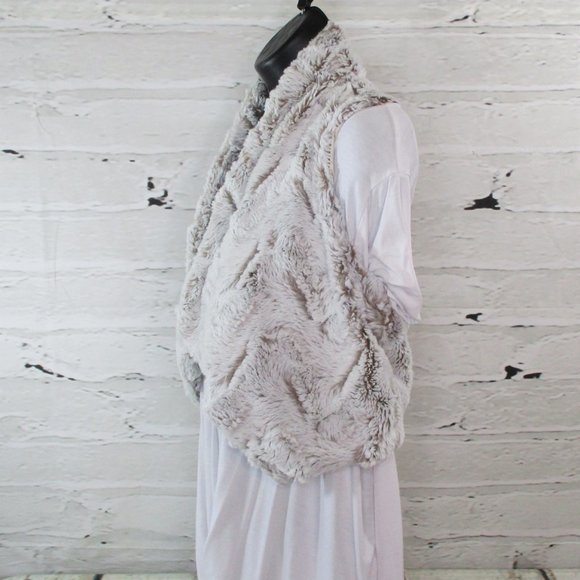 Rare Editions Big Girls Cropped Faux Fur Open Vest - Picture 5 of 8